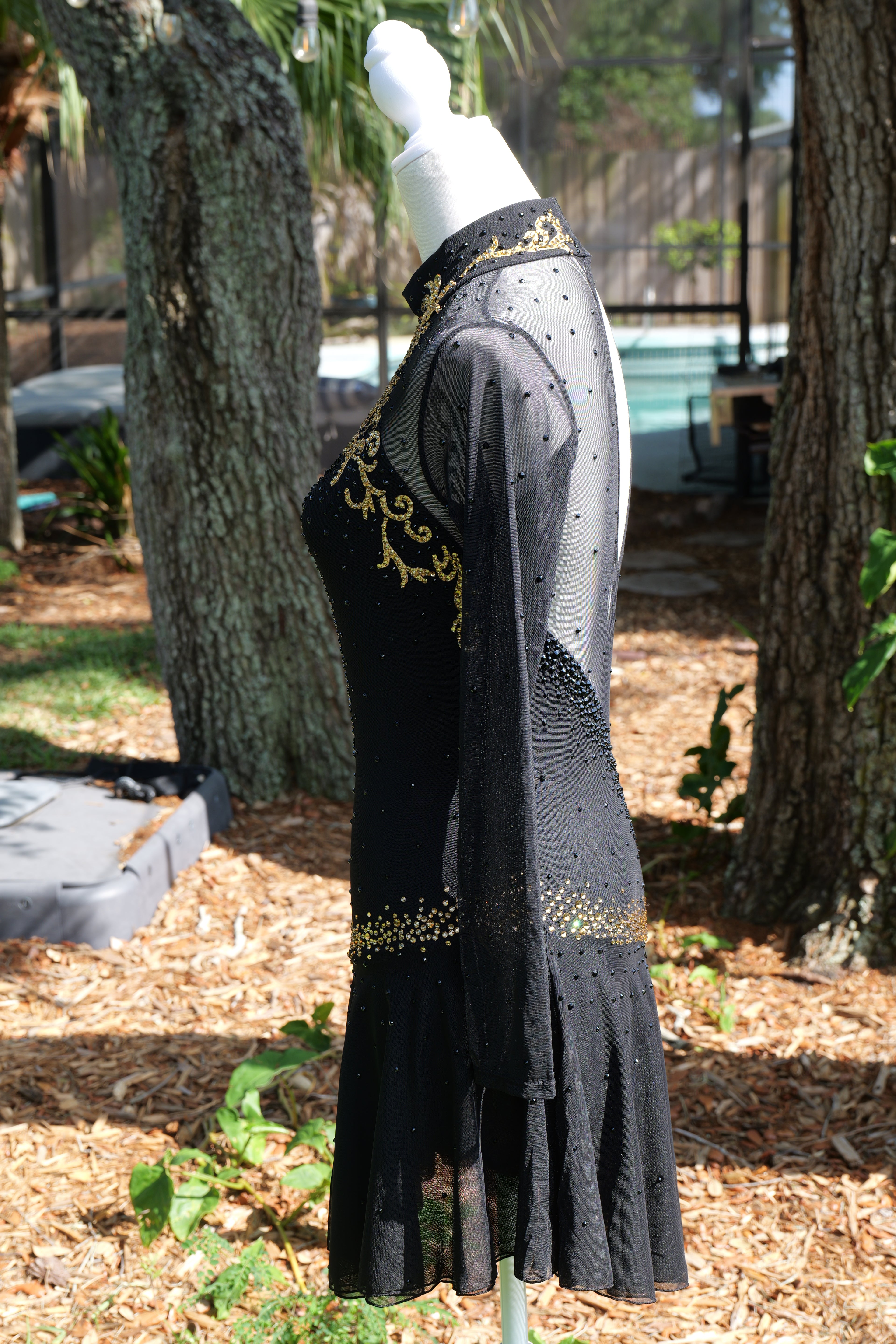 Adult Small Black&Gold